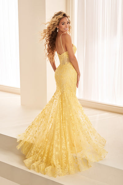 EW38094 Ellie Wilde